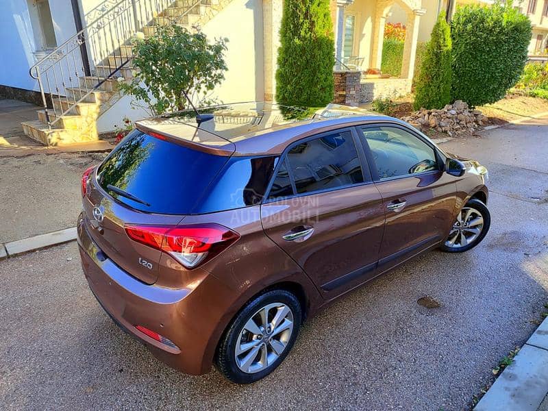 Hyundai i20 Premium plus CH