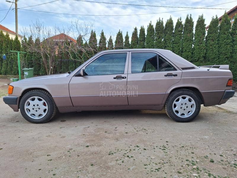 Mercedes Benz 190 190E 2.0