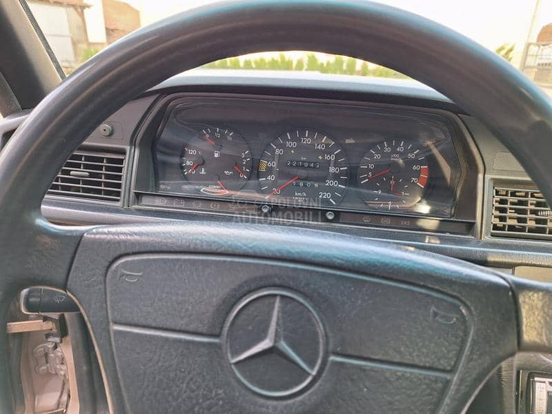 Mercedes Benz 190 190E 2.0