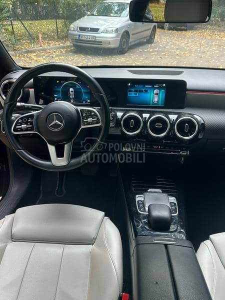 Mercedes Benz A 180 BUSINES