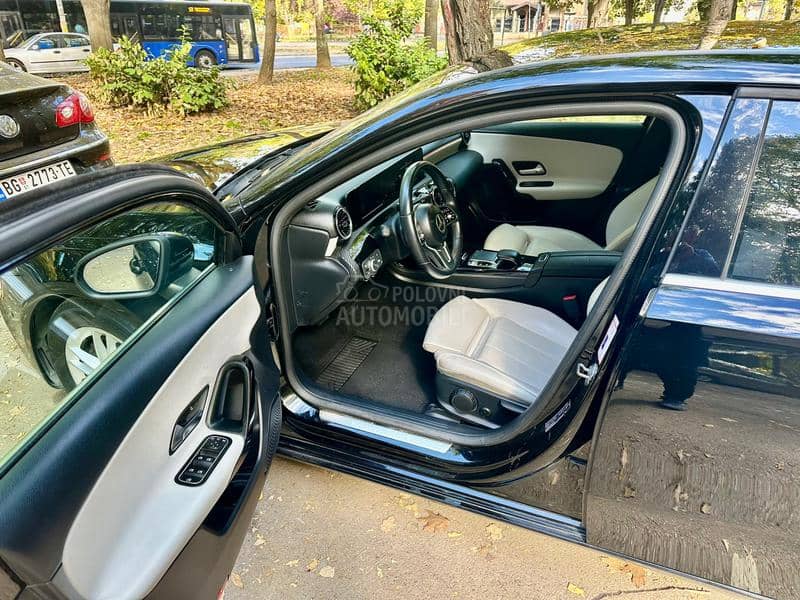 Mercedes Benz A 180 BUSINES