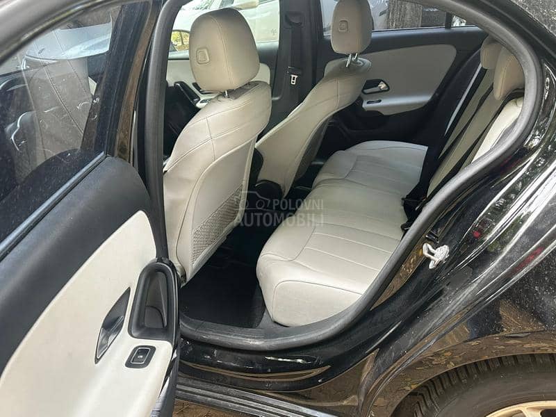 Mercedes Benz A 180 BUSINES