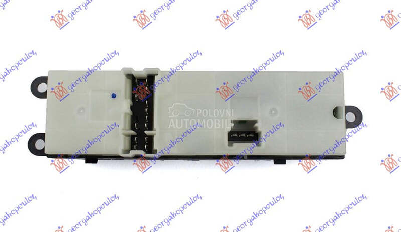 PREKIDAC U PREDNJIM VRATIMA (4