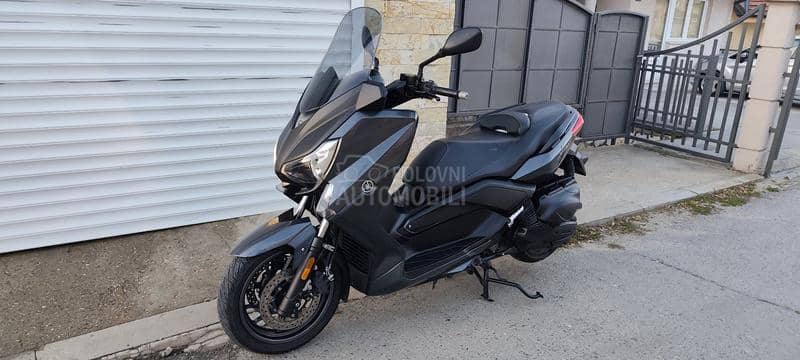 Yamaha x max