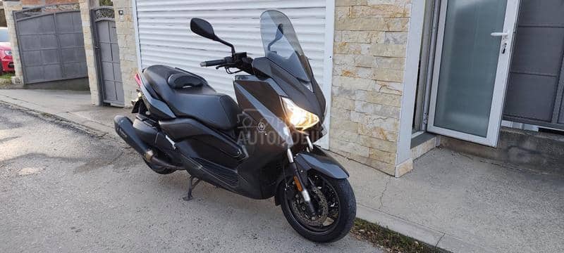 Yamaha x max