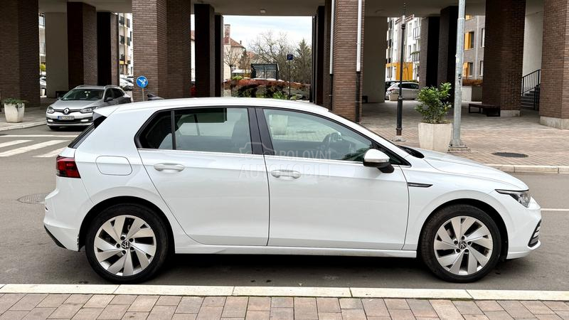 Volkswagen Golf 8 1.5 TSI