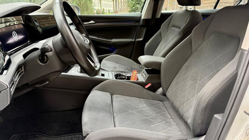 Volkswagen Golf 8 1.5 TSI
