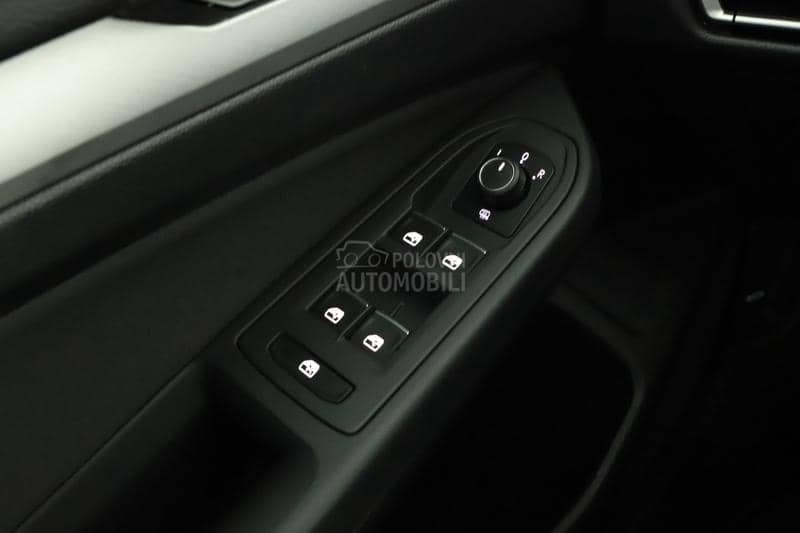 Volkswagen Golf 8 1.5 TSI