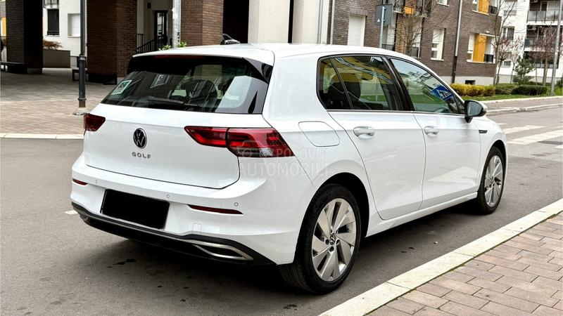 Volkswagen Golf 8 1.5 TSI