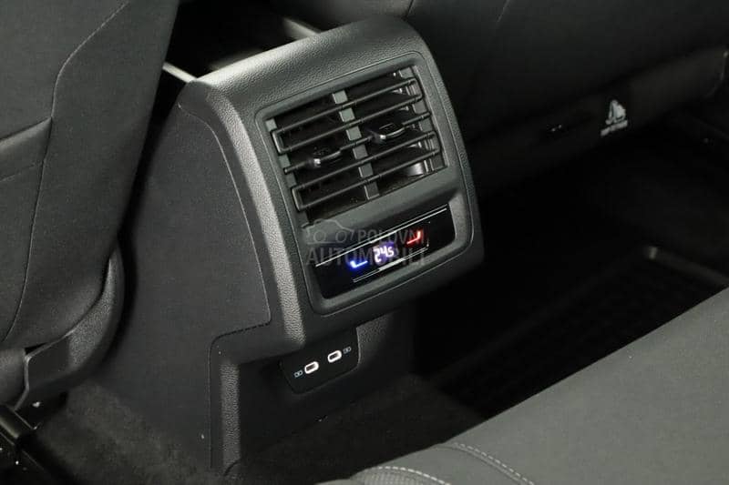 Volkswagen Golf 8 1.5 TSI