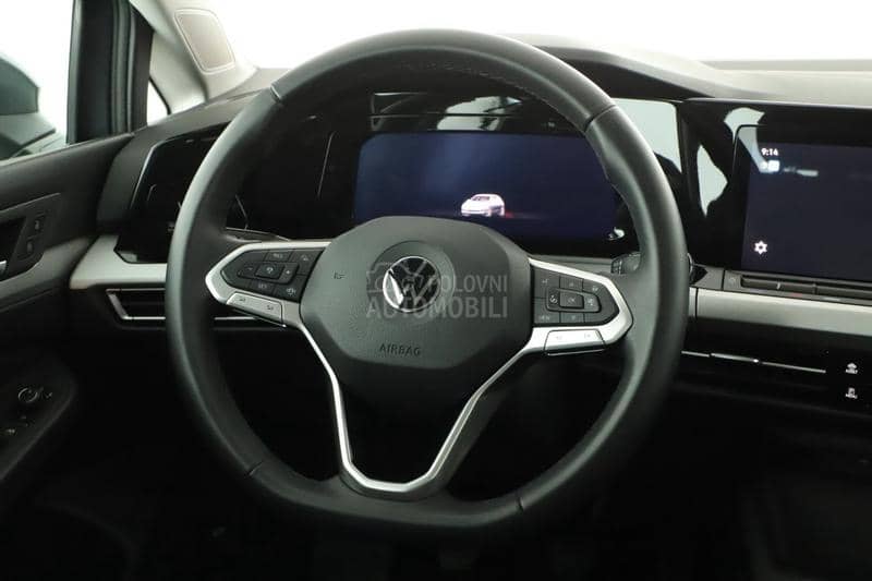 Volkswagen Golf 8 1.5 TSI