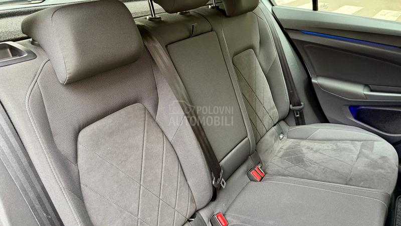 Volkswagen Golf 8 1.5 TSI