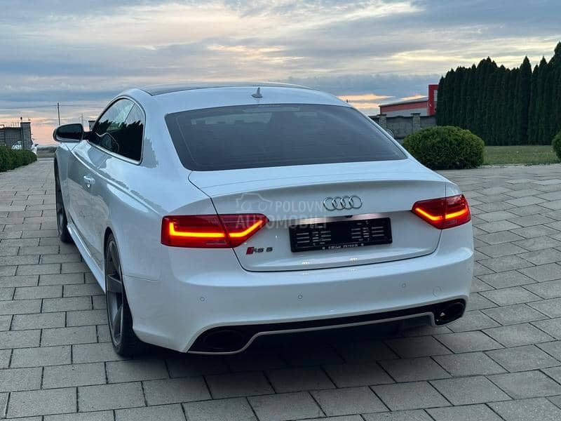 Audi RS5 