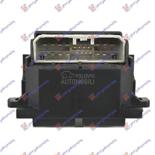 PREKIDAC U PREDNJIM VRATIMA (4