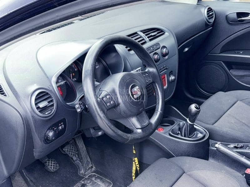 Seat Leon II 2.0TDI 2007. god. -  kompletan auto u delovima
