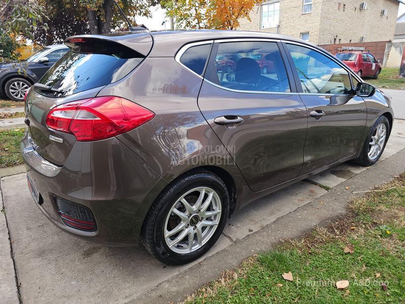 Kia cee`d 1.0 CHAMPION