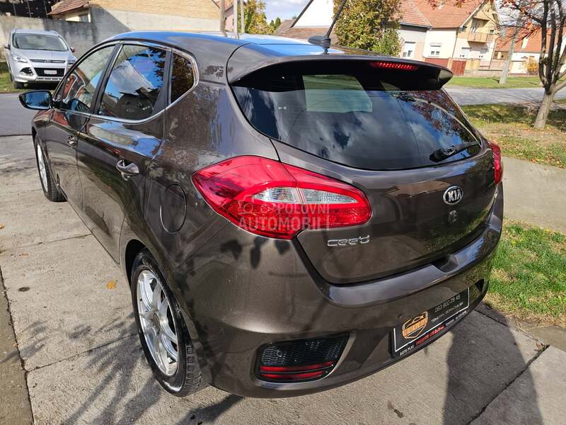 Kia cee`d 1.0 CHAMPION