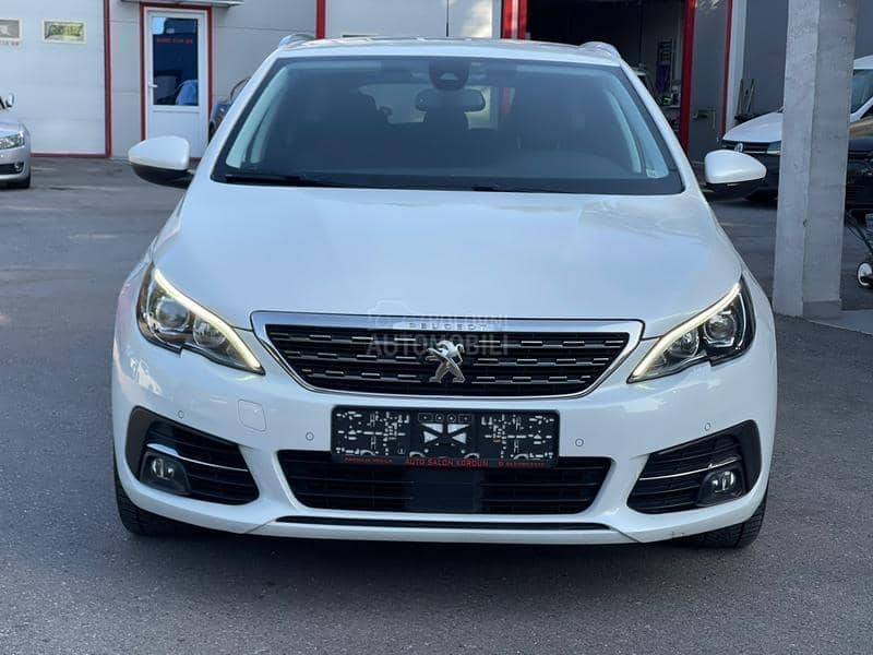 Peugeot 308 ALURE LED PERLA