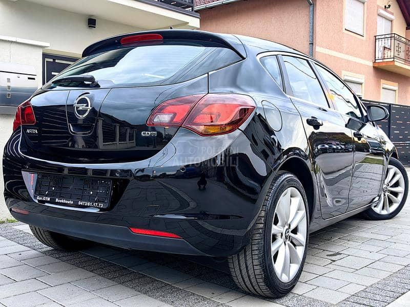 Opel Astra J COSMO NAVl XEN0