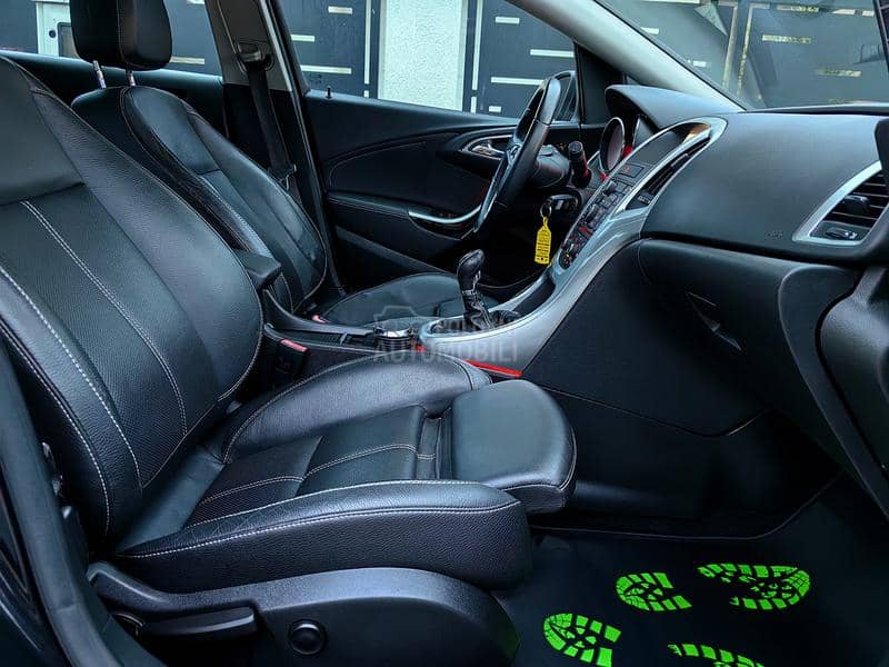 Opel Astra J COSMO NAVl XEN0