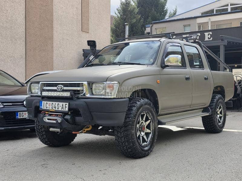 Toyota Hilux 2.4 TD