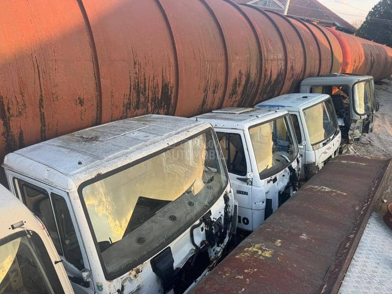 Mercedes 814 Kabine 3 komada