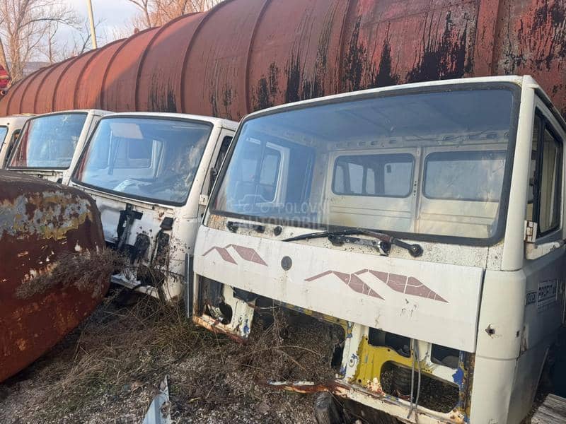 Mercedes 814 Kabine 3 komada