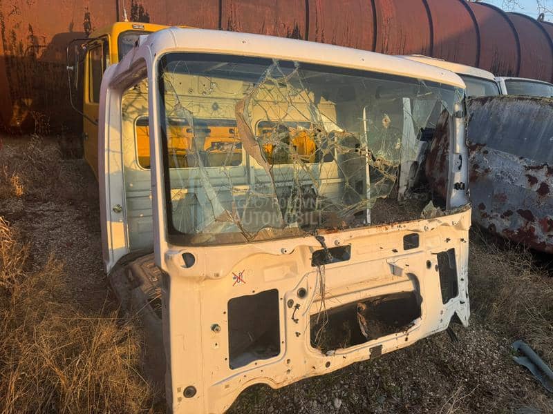 Mercedes benz Atego 1 Kabina