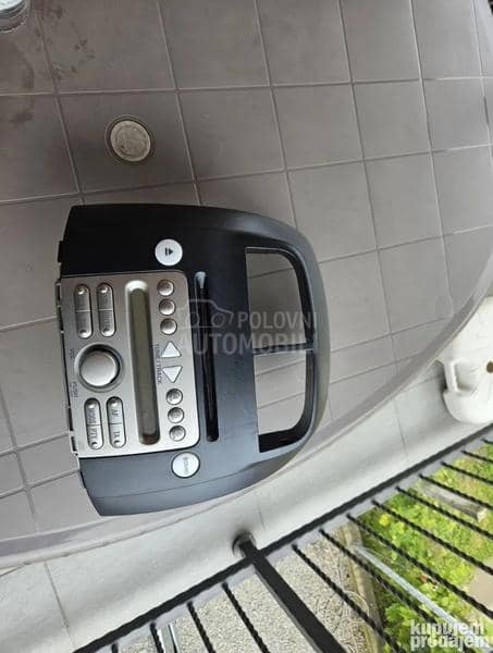 CD radio sirion justy