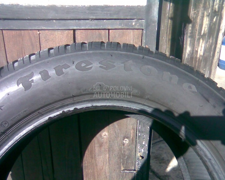 Firestone 235/60 R18 Zimska