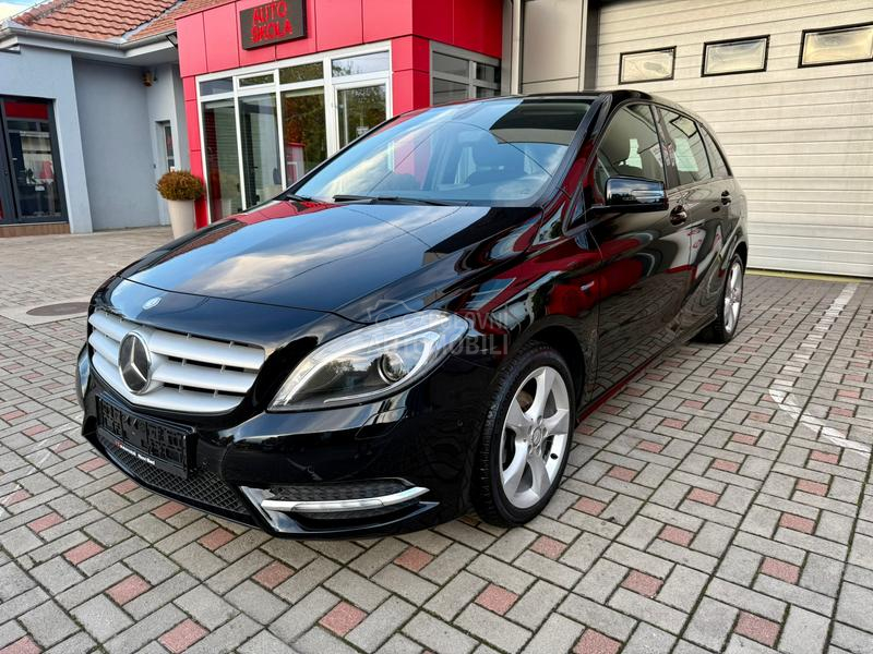 Mercedes Benz B 180 1.6B/Xenon/CH