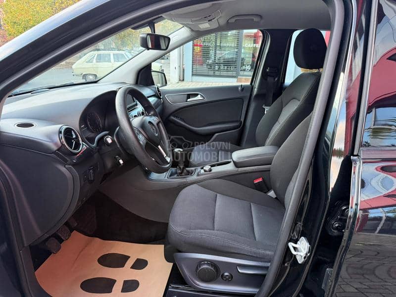 Mercedes Benz B 180 1.6B/Xenon/CH