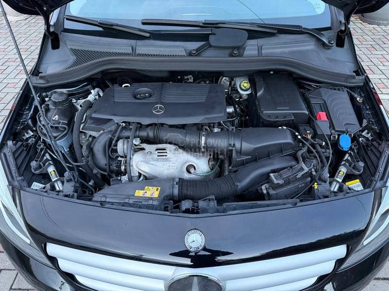Mercedes Benz B 180 1.6B/Xenon/CH