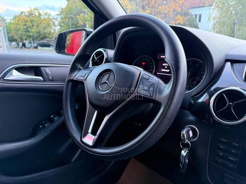 Mercedes Benz B 180 1.6B/Xenon/CH