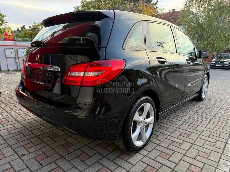 Mercedes Benz B 180 1.6B/Xenon/CH
