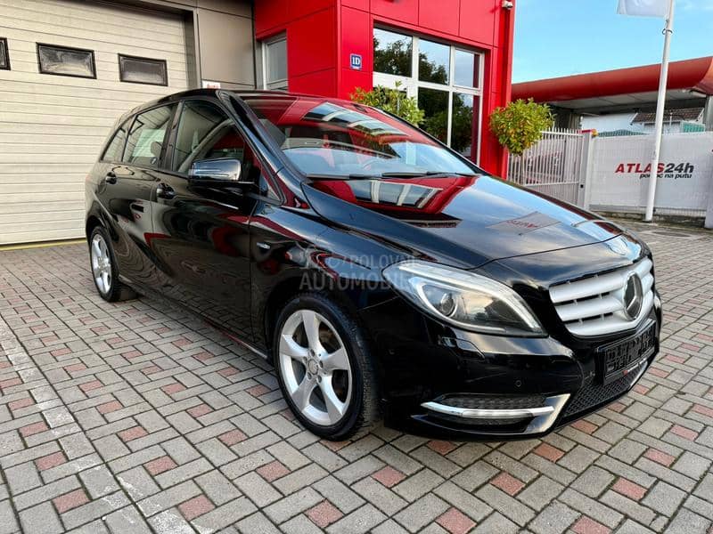Mercedes Benz B 180 1.6B/Xenon/CH
