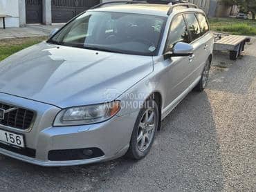 Volvo V70 