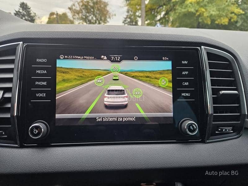 Škoda Karoq 2.0tdi DSG/LED/KAM