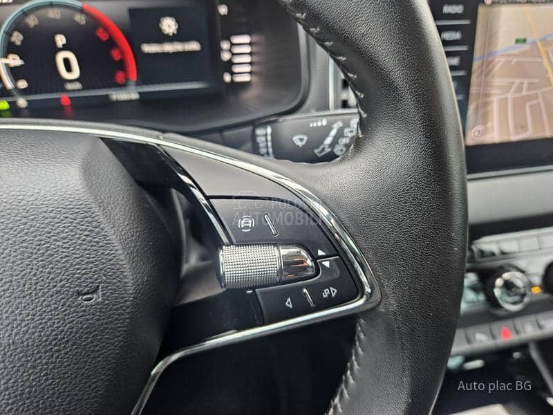 Škoda Karoq 2.0tdi DSG/LED/KAM