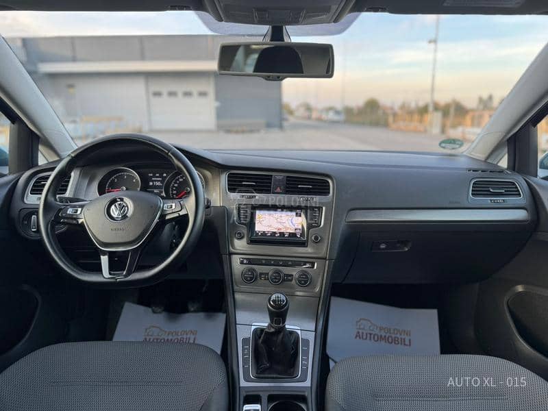 Volkswagen Golf 7 1.6 TDI // NAV
