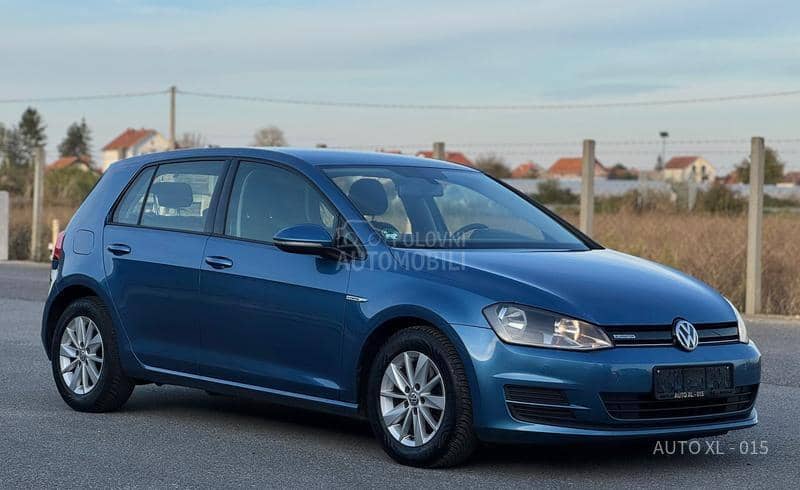 Volkswagen Golf 7 1.6 TDI // NAV