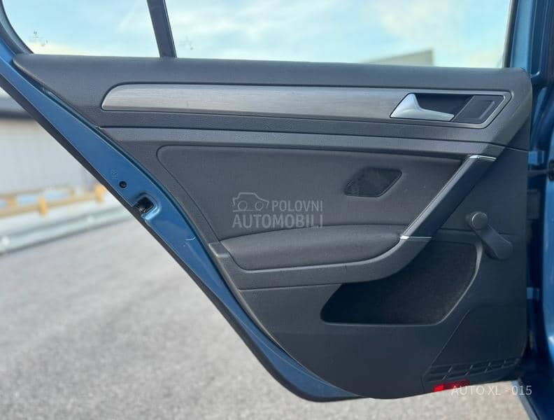 Volkswagen Golf 7 1.6 TDI // NAV