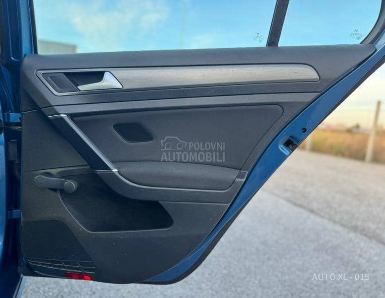 Volkswagen Golf 7 1.6 TDI // NAV