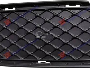 RESETKA PREDNJEG BRANIKA Levo za Mercedes Benz B Klasa od 2011. do 2014. god.