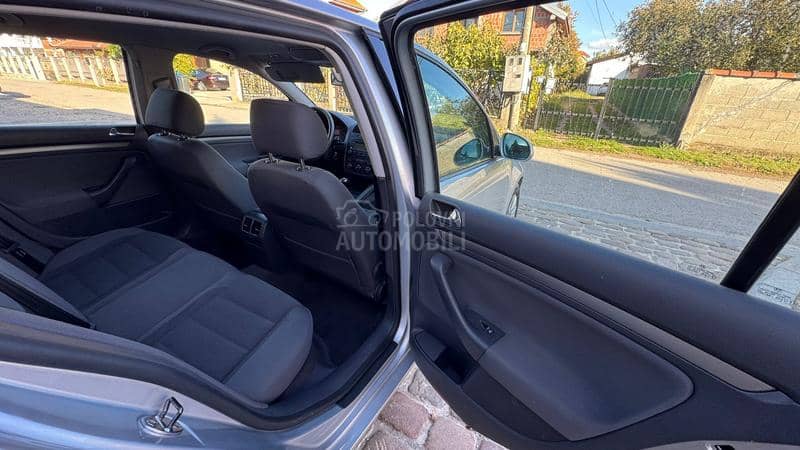 Volkswagen Golf 5 1.6