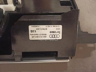 Veliki ekran za multimediju za Audi A6