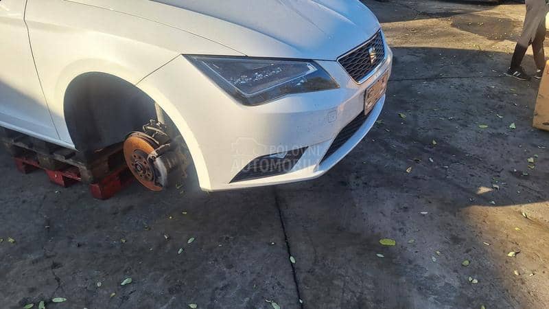 Seat Leon 2015. god. -  kompletan auto u delovima