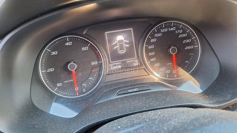 Seat Leon 2015. god. -  kompletan auto u delovima