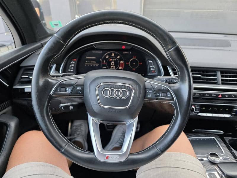 Audi SQ7 