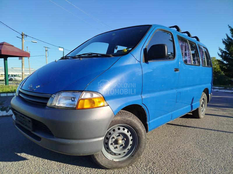 Toyota Hi-Ace 2L
